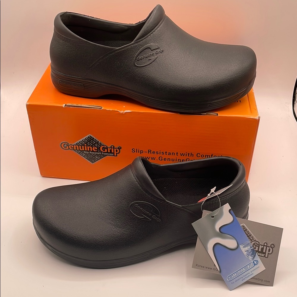 New Genuine Grip Professional Black Slip-Resistant Clogs Women’s 10 , Men’s 8